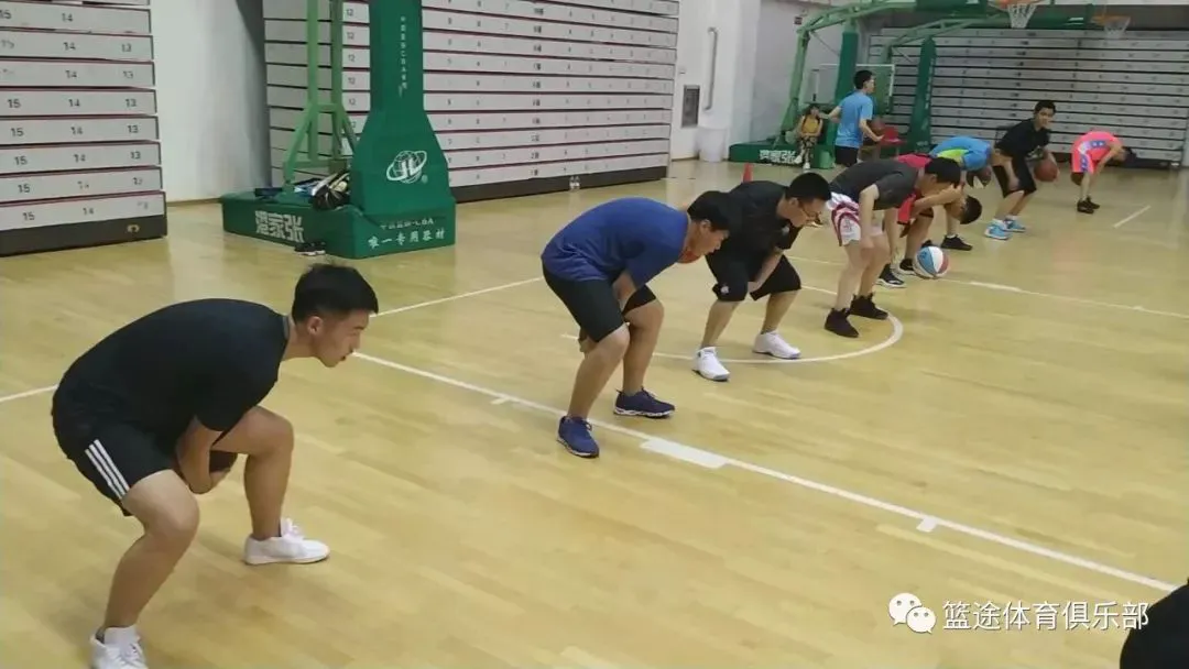 篮球训练方法50集视频讲解_0